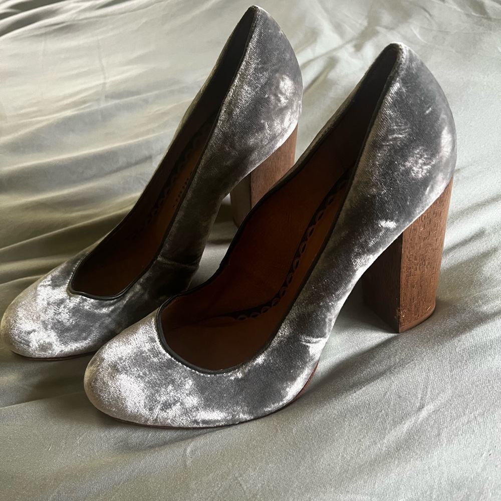 Juicy Couture Gray Velvet Block Heel Pumps